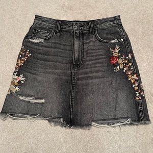Abercrombie & Fitch embroidered black denim skirt